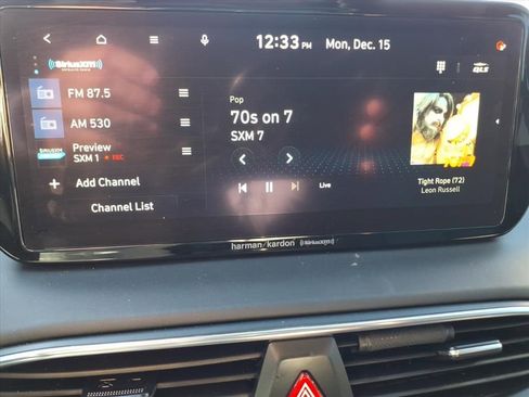 Used 2023 Hyundai Santa Fe SEL w/ Premium Package image 21