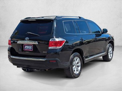 Used 2012 Toyota Highlander SE w/ Tow Pkg AWD/4WD image 5