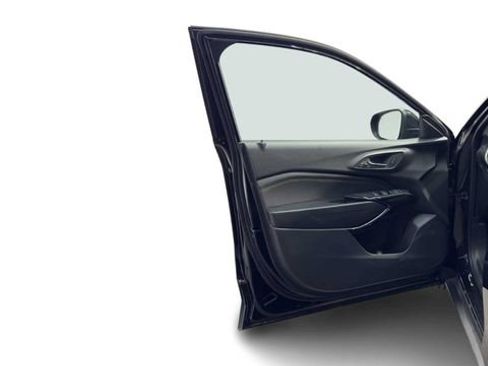 Used 2024 Chevrolet Trax LT w/ Driver Confidence Package image 10