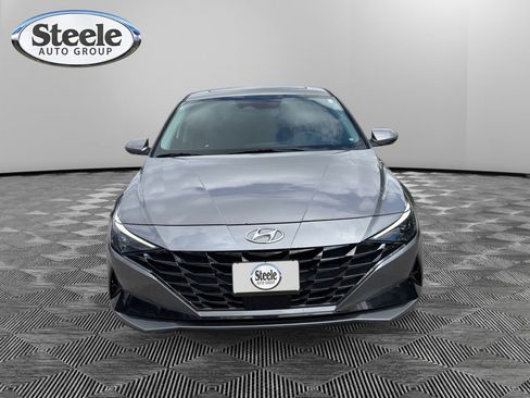 Certified 2023 Hyundai Elantra Limited FWD image 8