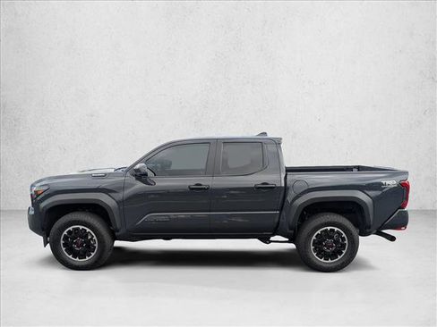 Used 2025 Toyota Tacoma TRD Off-Road image 8