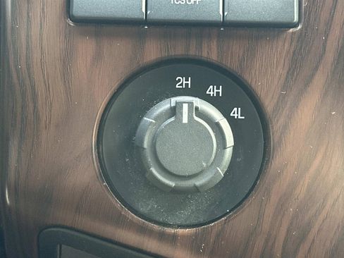 Used 2016 Ford F350 Lariat w/ Lariat Ultimate Package image 21