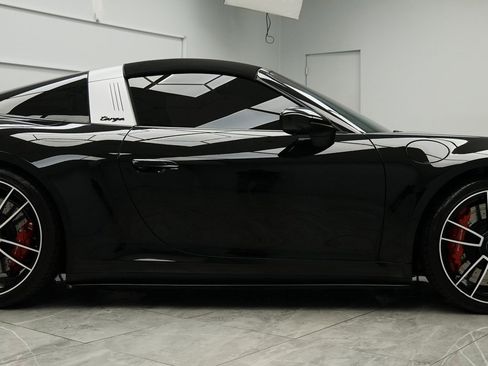 Used 2022 Porsche 911 Targa 4 GTS image 11