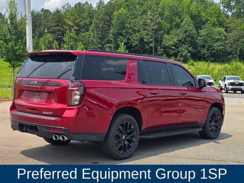Used 2023 Chevrolet Suburban RST w/ Sport Performance Package AWD/4WD image 3