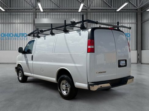 Used 2021 Chevrolet Express 2500 w/ Driver Convenience Package RWD image 6