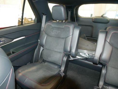 Used 2026 Ford Explorer ST w/ Sun And Sound Package AWD/4WD image 11