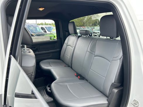 New 2024 RAM 4500 Tradesman w/ Chrome Appearance Group image 32