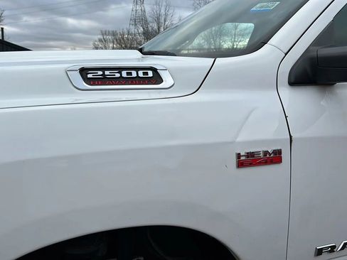 Used 2020 RAM 2500 Tradesman w/ Chrome Appearance Group image 4