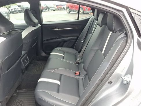 Used 2025 Toyota Camry SE FWD image 8