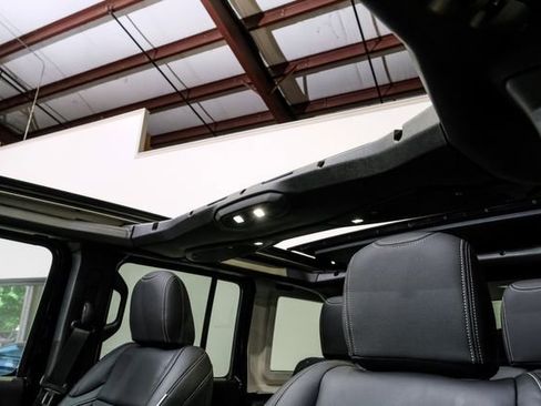 Used 2024 Jeep Wrangler Unlimited Sport AWD/4WD image 20