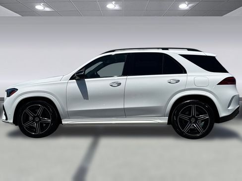 Used 2025 Mercedes-Benz GLE 450e 4MATIC image 2