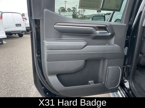 Used 2023 GMC Sierra 1500 SLT w/ SLT Premium Plus Package image 22