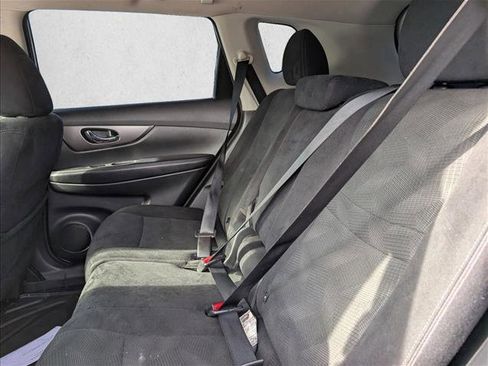 Used 2016 Nissan Rogue S image 16