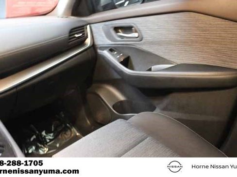 Certified 2023 Nissan Rogue SV image 11