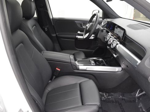 Certified 2024 Mercedes-Benz EQB 300 4MATIC image 16