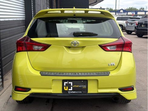 Used 2017 Toyota Corolla iM w/ Carpet Mat Package FWD image 8