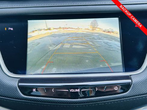 Used 2018 Cadillac XT5 Luxury w/ Driver Awareness Package image 12