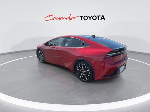 Certified 2025 Toyota Prius Plug-In Hybrid image 6
