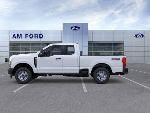 New 2026 Ford F250 XL w/ FX4 Off-Road Package image 3