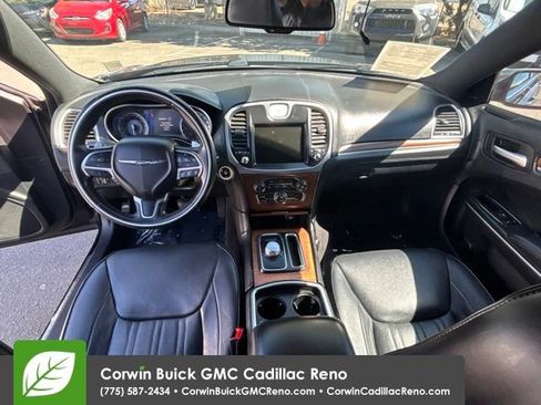 Used 2015 Chrysler 300 C Platinum w/ Harman/Kardon Audio Group AWD/4WD image 18