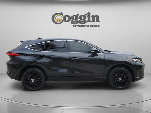 Certified 2023 Toyota Venza Nightshade AWD/4WD image 5
