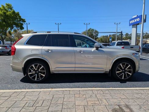 Used 2018 Volvo XC90 T6 Momentum w/ Convenience Package image 7