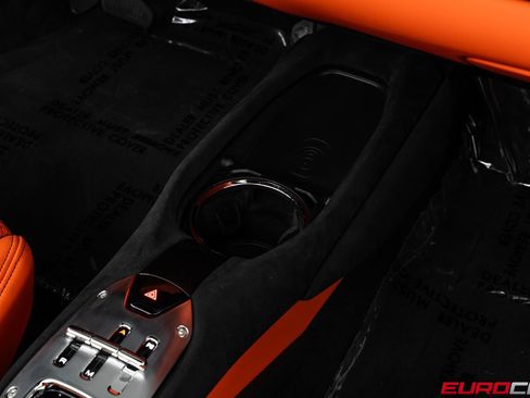 Used 2025 Ferrari 296 GTS RWD image 33