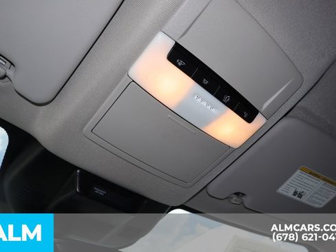 Used 2024 Nissan Rogue S FWD image 35