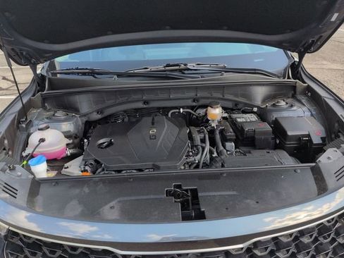 Used 2023 Kia Sorento LX image 27