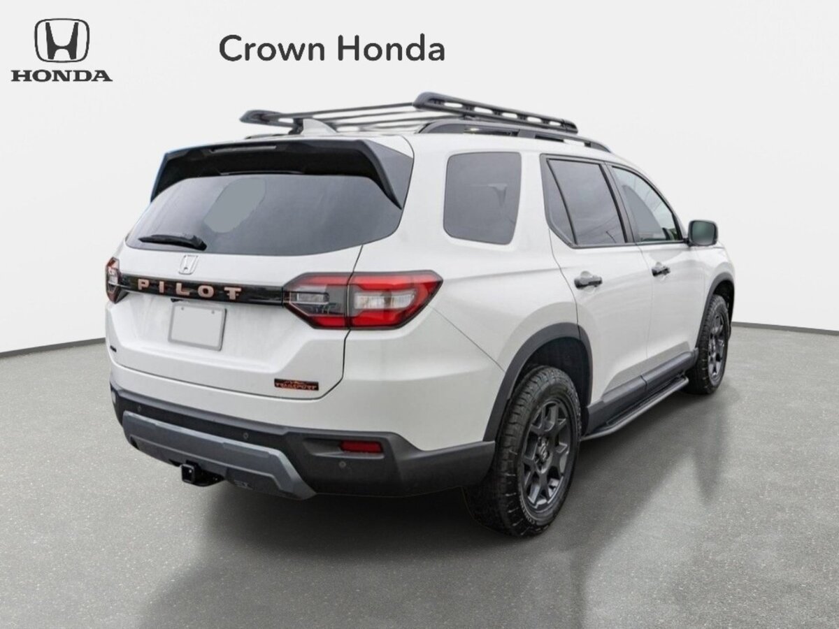 New 2026 Honda Pilot TrailSport image 5