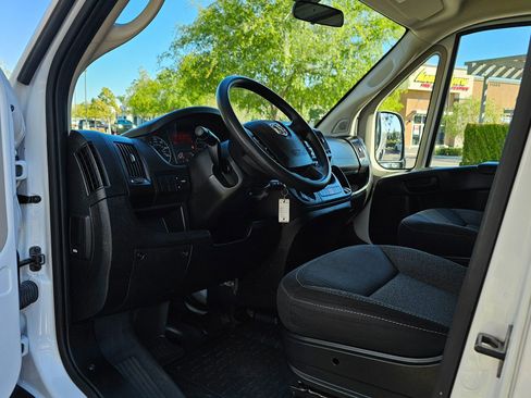 Used 2021 RAM ProMaster 2500 image 11