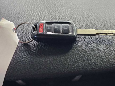 Used 2016 Honda Accord LX image 36