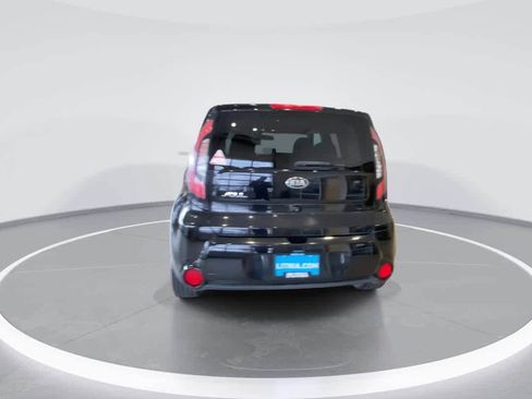 Used 2016 Kia Soul + image 7
