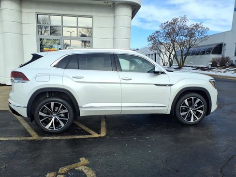 New 2026 Volkswagen Atlas Cross Sport SEL Premium R-Line AWD/4WD image 8