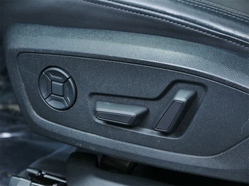 Used 2021 Audi Q3 2.0T Premium w/ Convenience Package image 12