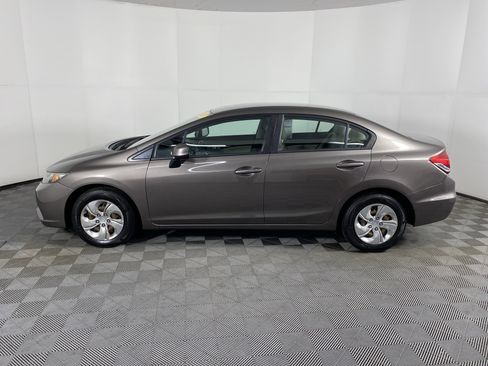 Used 2013 Honda Civic LX image 6