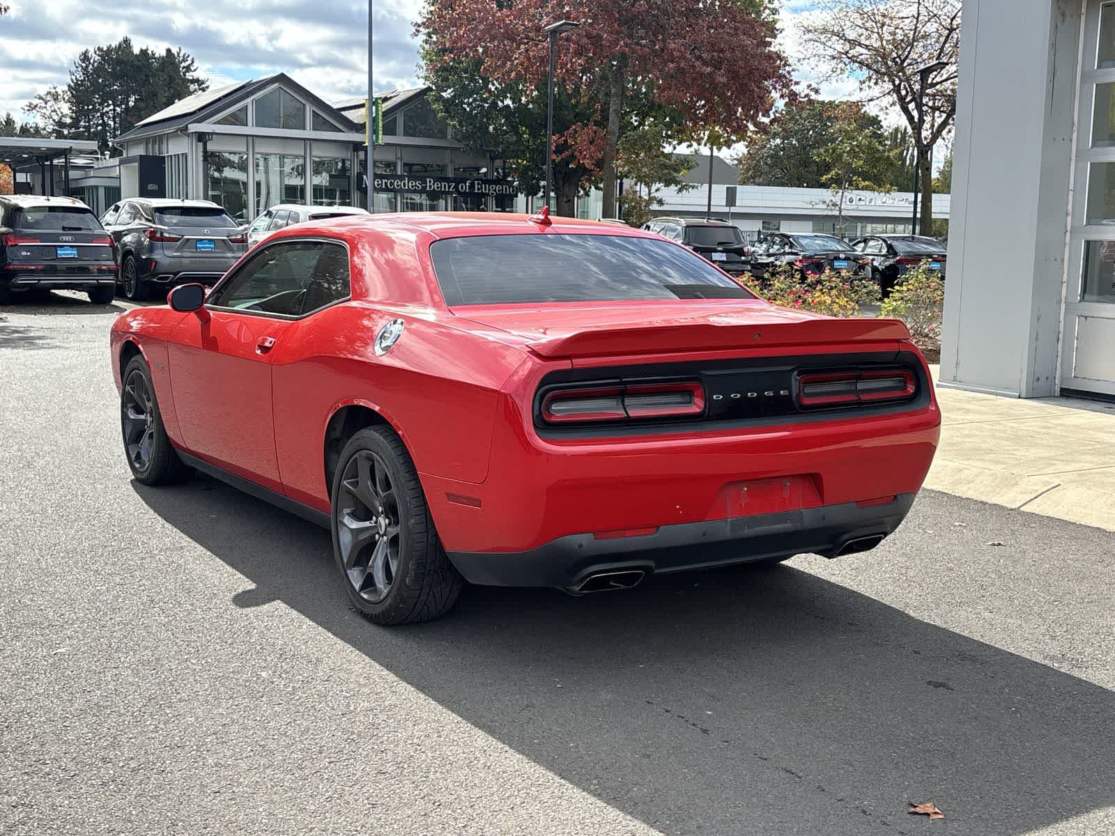 Used 2018 Dodge Challenger R/T Plus RWD image 3