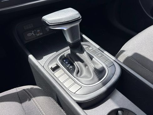 Used 2024 Hyundai Kona SEL FWD image 23