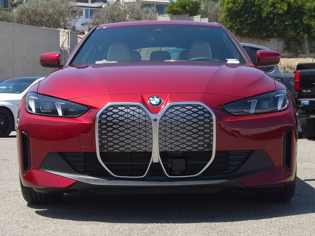 New 2026 BMW i4 eDrive40 w/ Parking Assistance Package RWD image 2