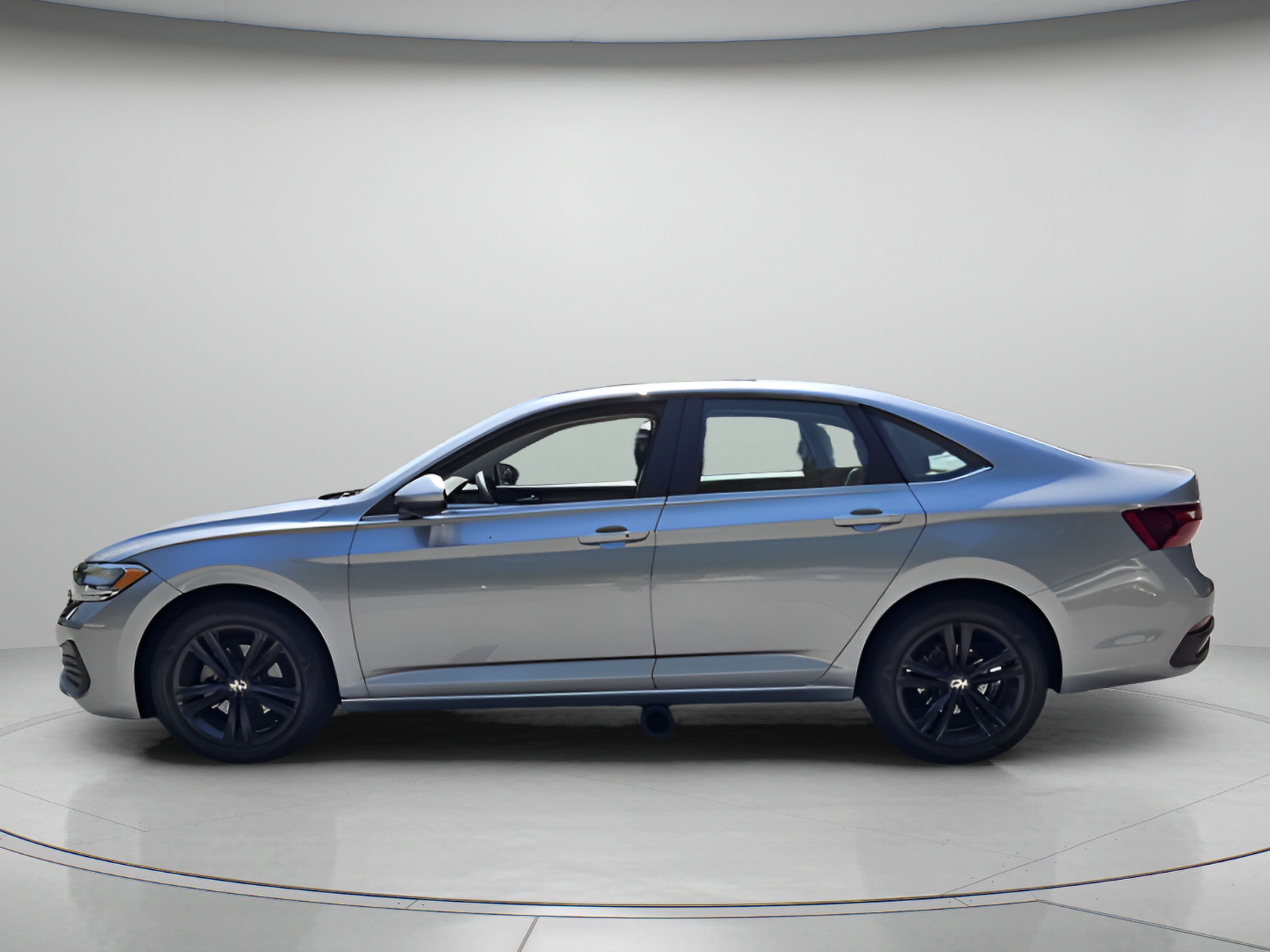 Used 2024 Volkswagen Jetta SE w/ Panoramic Sunroof Package FWD image 2