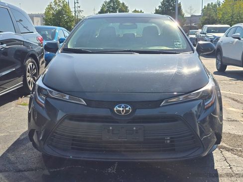 Used 2024 Toyota Corolla LE FWD image 2