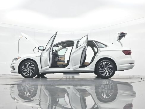 Used 2020 Volkswagen Jetta SEL FWD image 52
