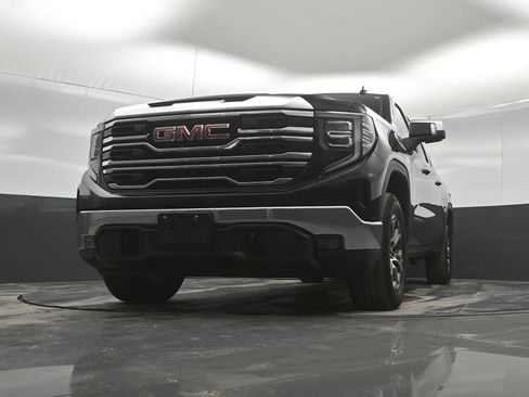 Used 2025 GMC Sierra 1500 SLT AWD/4WD image 34