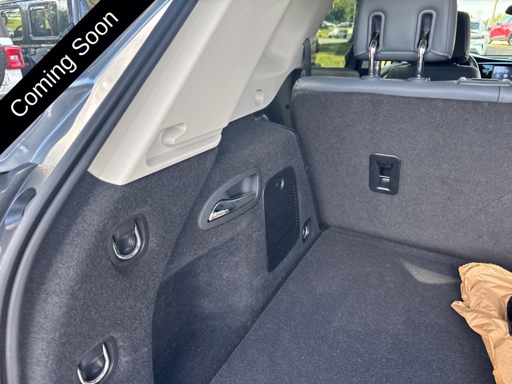 Used 2020 Buick Envision Essence w/ Experience Buick Package FWD image 22