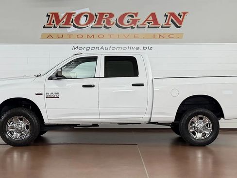 Used 2018 RAM 3500 Tradesman w/ Chrome Appearance Group AWD/4WD image 7