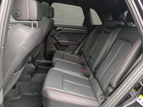 Certified 2025 Audi Q3 2.0T Premium Plus w/ Premium Plus Package image 25