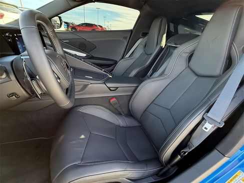 Certified 2025 Chevrolet Corvette Stingray Coupe w/ 1LT image 28