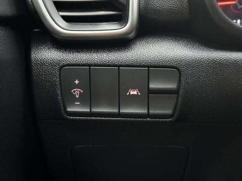Used 2020 Kia Sportage LX image 25