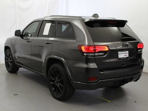 Used 2020 Jeep Grand Cherokee Altitude AWD/4WD image 16