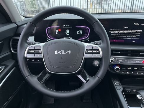 Used 2025 Kia Telluride S image 16